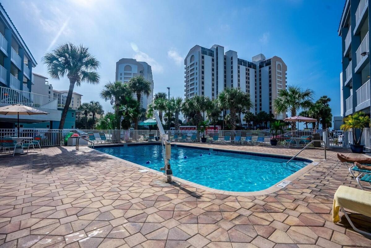 Ocean View Condo - Steps To Beach - Ace Location شاطئ كليرووتر المظهر الخارجي الصورة