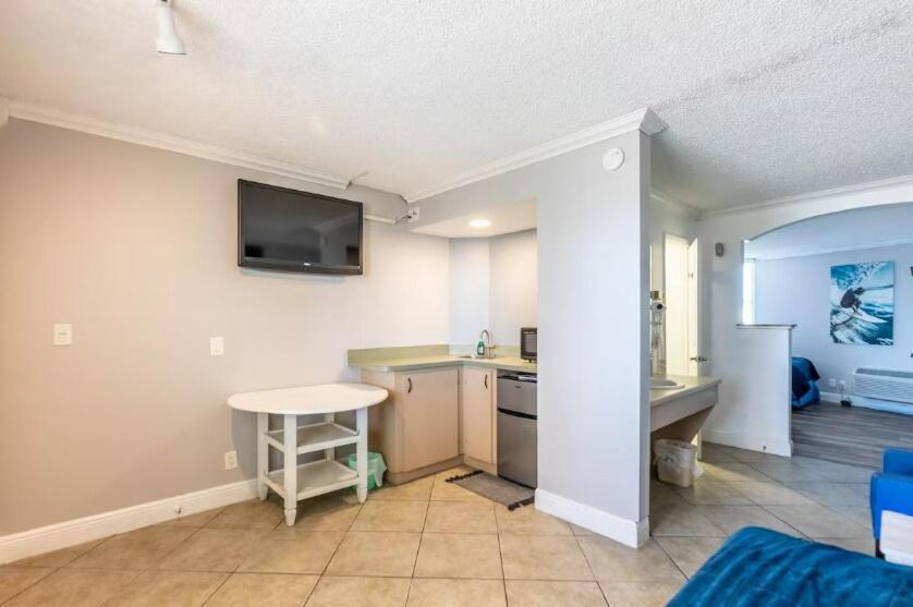 Ocean View Condo - Steps To Beach - Ace Location شاطئ كليرووتر المظهر الخارجي الصورة